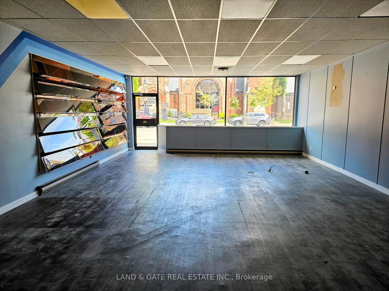 103 - 74 Simcoe St S, Oshawa, L1H 4G6 | Image 2