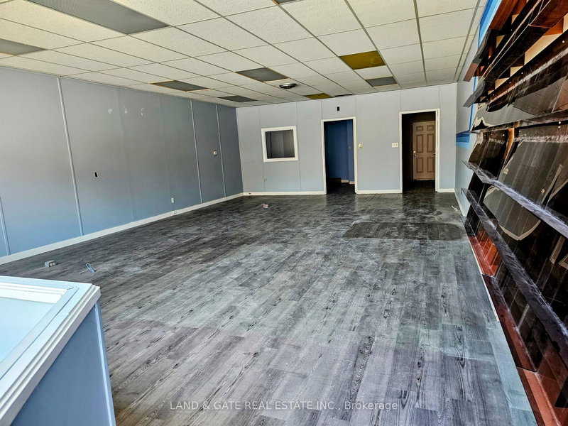 103 - 74 Simcoe St S, Oshawa, L1H 4G6 | Image 3