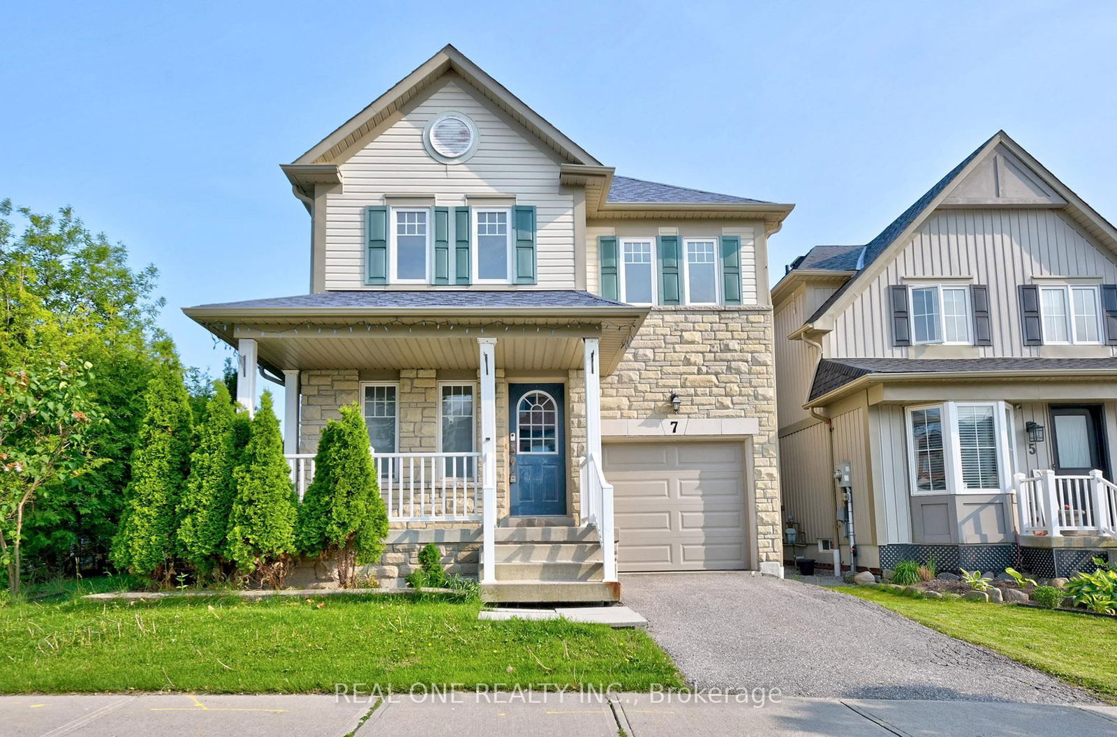 Property at 7 Settler's