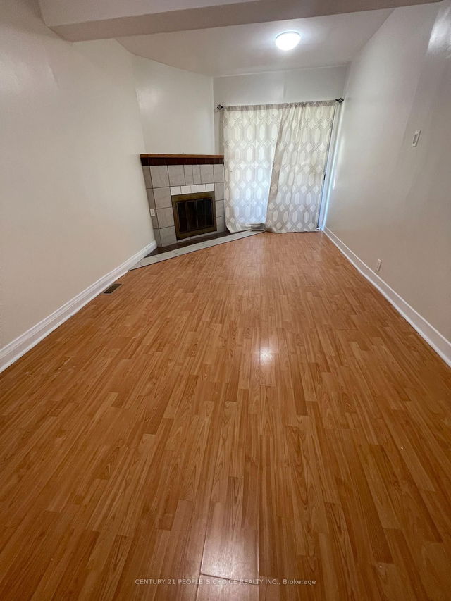 4 Colony Road