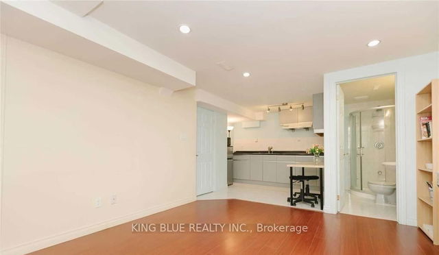 18Lower - 270 Timberbank Boulevard