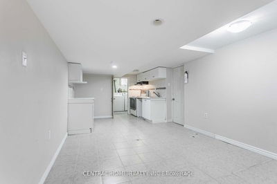 Unit Bsmt — 2 Kingsmere Cres, Toronto - Scarborough Village image-0-4