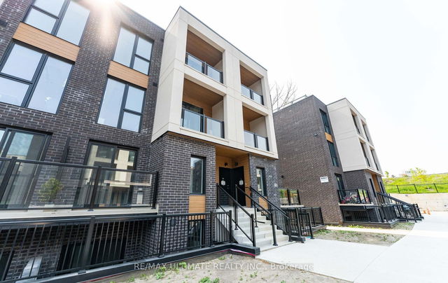 Blk D, Unit 8 - 172 Clonmore Drive