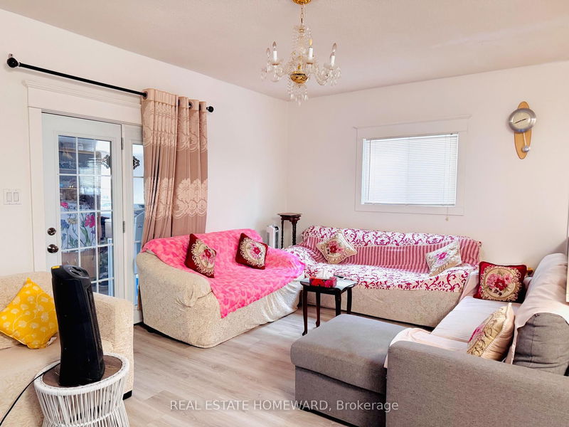 41 Patterson Ave, Toronto - Oakridge image-0-0