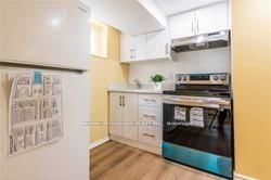 6 Larkhall Ave, Toronto - Bendale image-0-2