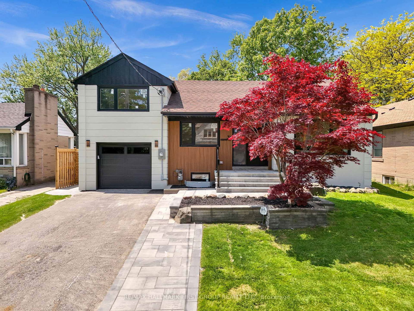 Detached House for sale at 36 Lauralynn Crescent, Toronto, Agincourt South-Malvern West, M1S 2H5 - MLS: E12194673