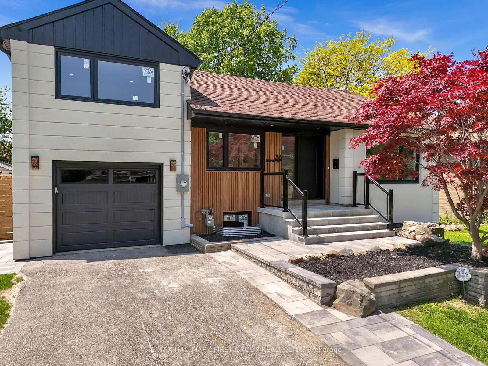 Detached House for sale at 36 Lauralynn Crescent, Toronto, Agincourt South-Malvern West, M1S 2H5 - MLS: E12194673