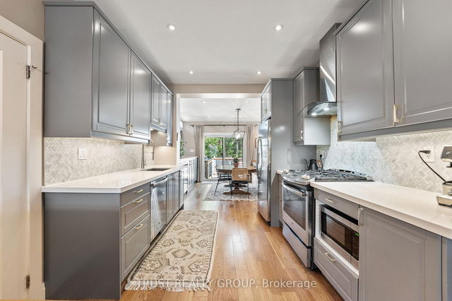 262 Queensdale Avenue