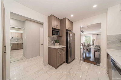 18 Tambrook Dr, Toronto - L'Amoreaux image-0-3