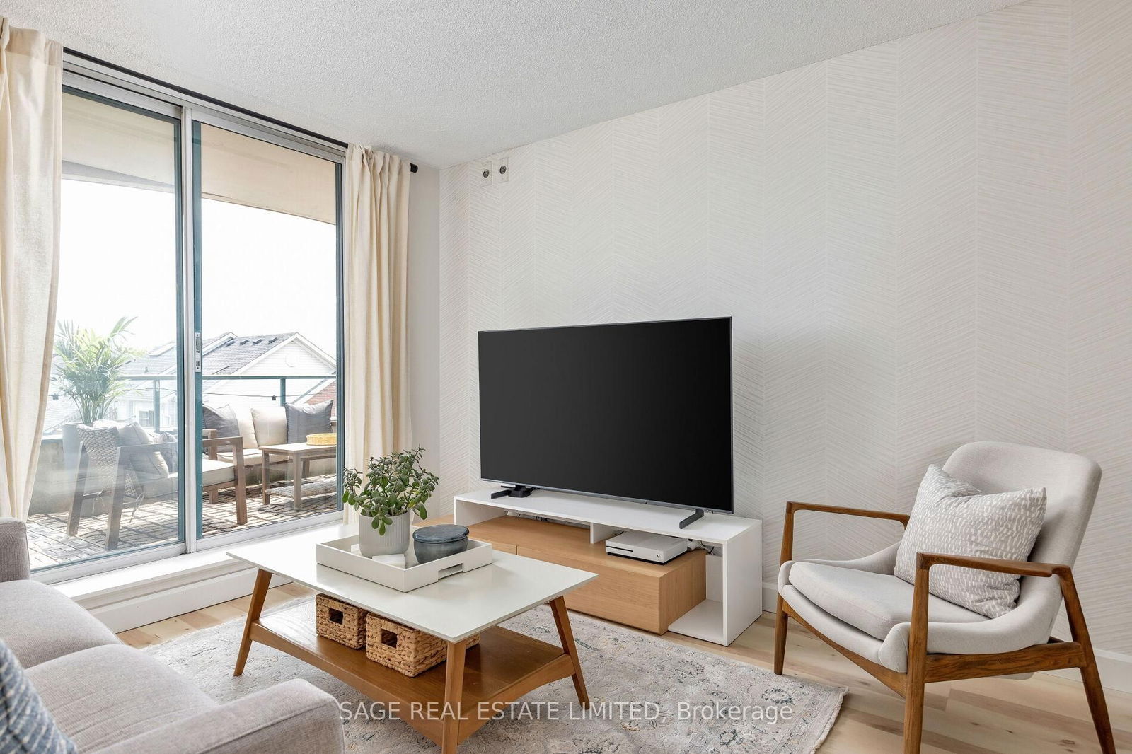 Condo for sale at 401-1765 Queen Street, Toronto, The Beaches, M4L 3Z2 - MLS: E12195458