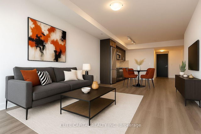 610 - 2545 Simcoe Street