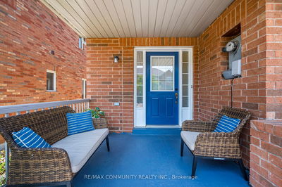12 Hickman Rd, Ajax - South East image-0-2