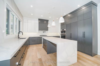 407 Cochrane St, Whitby - Downtown Whitby image-0-1