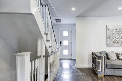 172 Radford Dr, Ajax - Central image-0-3