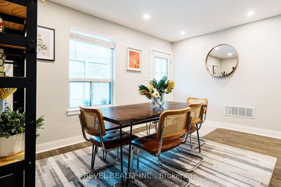 15 Winston Ave, Toronto - Birchcliffe-Cliffside image-0-1
