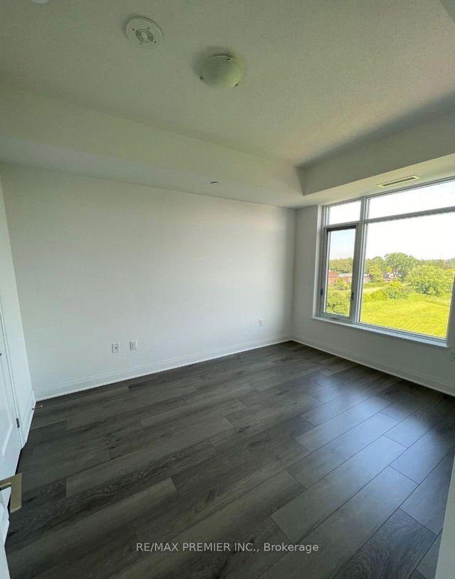 304 - 3220 Sheppard Avenue
