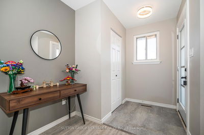437 Sedan Cres, Oshawa - Central image-0-1