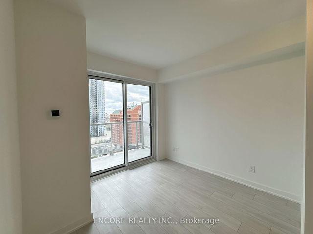 1507 - 2033 Kennedy Road
