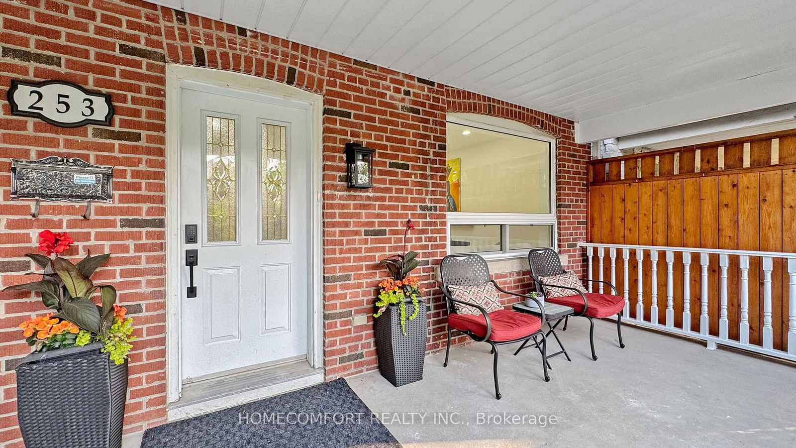 Detached House for sale at 253 Fulton Avenue, Toronto, Playter Estates-Danforth, M4K 1Y6 - MLS: E12197394
