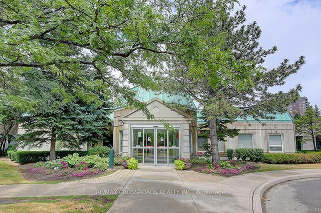 807 - 2627 Mccowan Road