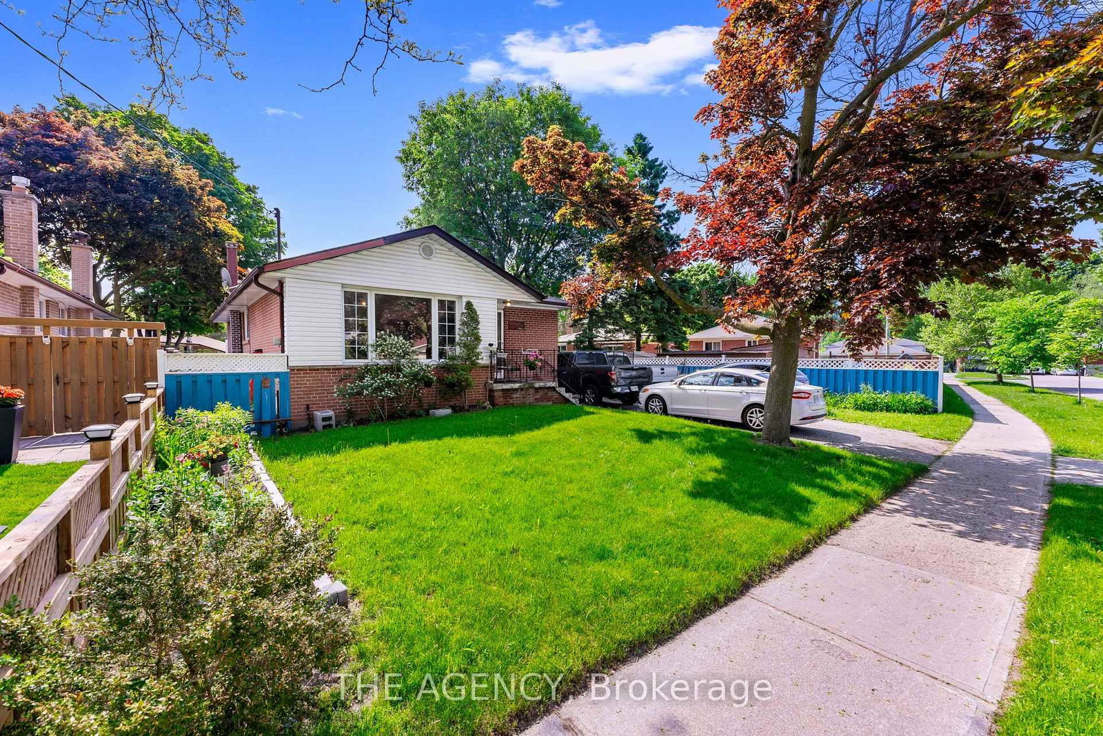 Detached House for sale at 3 Shoreview Drive, Toronto, West Hill, M1E 3R1 - MLS: E12197803