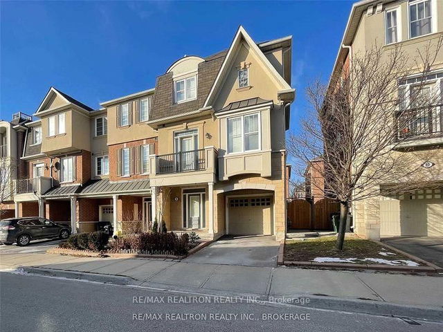 8 Yates Avenue