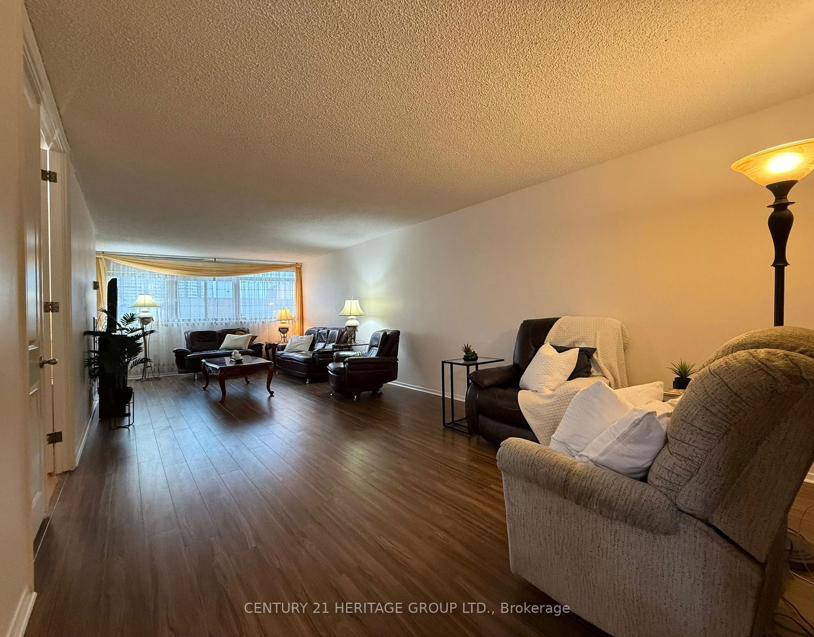 Condo for sale at 405-3151 Bridle Town Circle, Toronto, L'Amoreaux, M1W 2T1 - MLS: E12198116