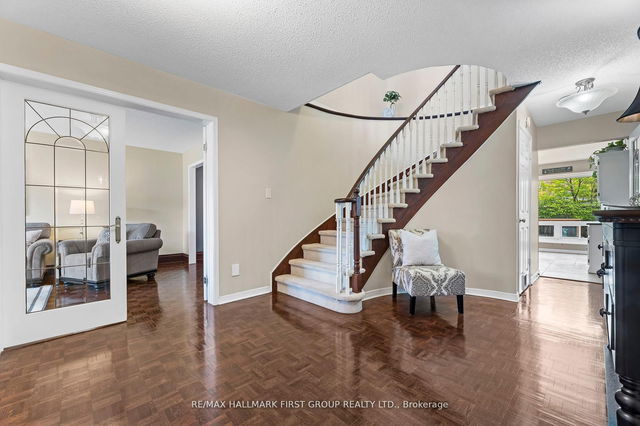 1586 Saugeen Drive