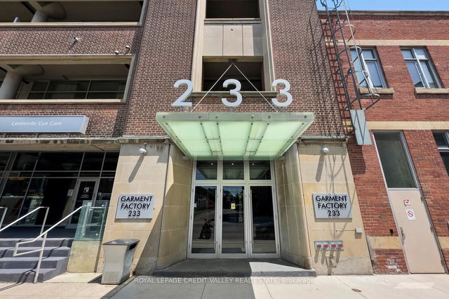 816 - 233 Carlaw Avenue