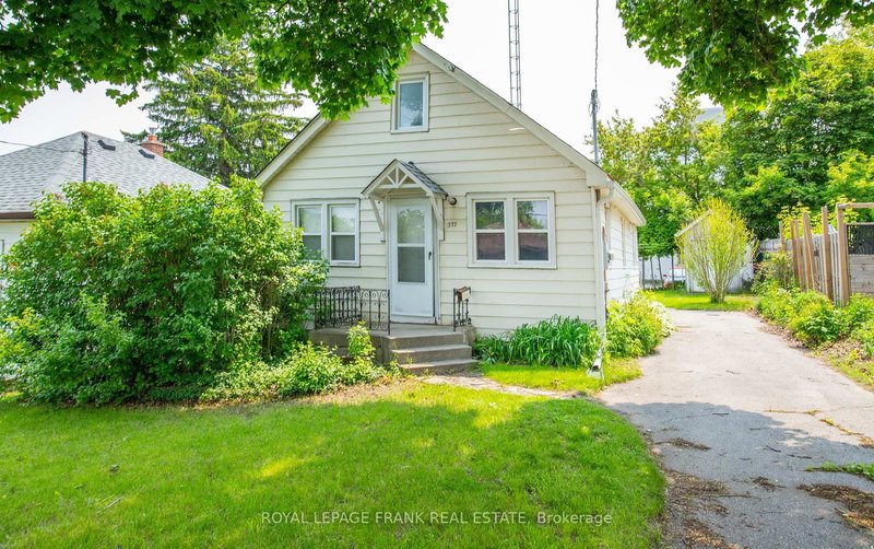377 Adelaide Ave W, Oshawa, L1J 2R7 | Image 2