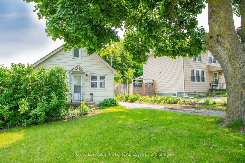 377 Adelaide Ave W, Oshawa, L1J 2R7 | Image 3