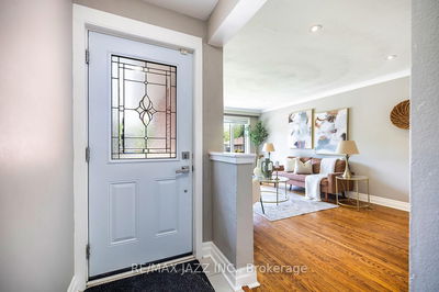 145 Lupin Dr, Whitby - Downtown Whitby image-0-3
