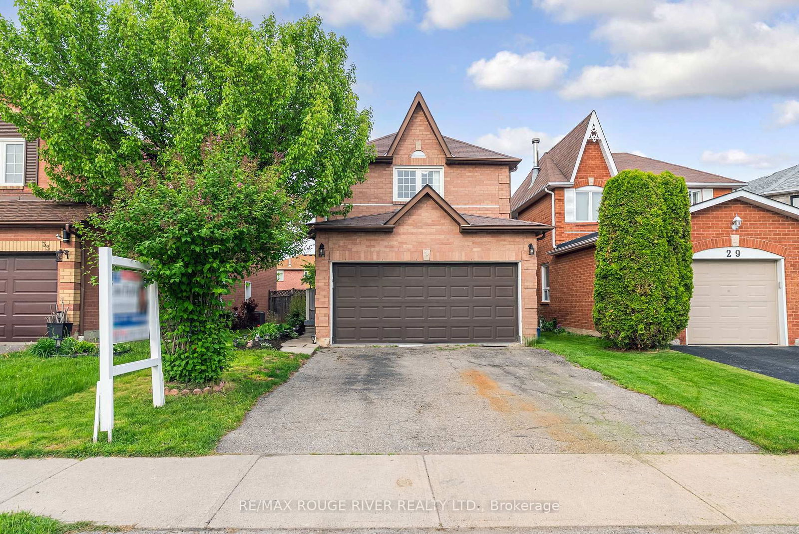Detached House for sale at 31 Sharp Crescent, Ajax, Central, L1T 3R1 - MLS: E12199327