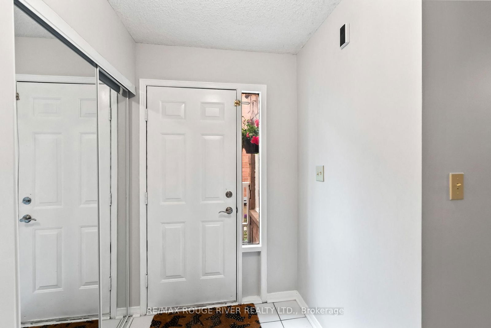 Detached House for sale at 31 Sharp Crescent, Ajax, Central, L1T 3R1 - MLS: E12199327