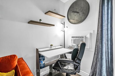 Unit 208 — 83 Aspen Springs Dr, Clarington - Bowmanville image-0-3