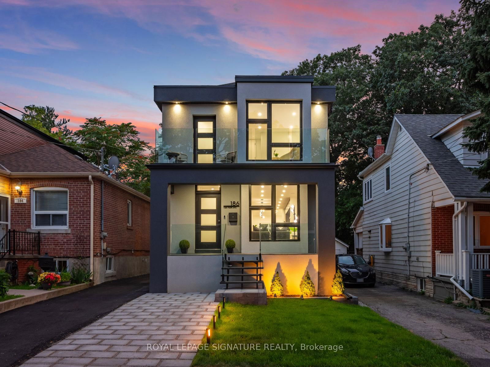 Property at 186 Oak Park