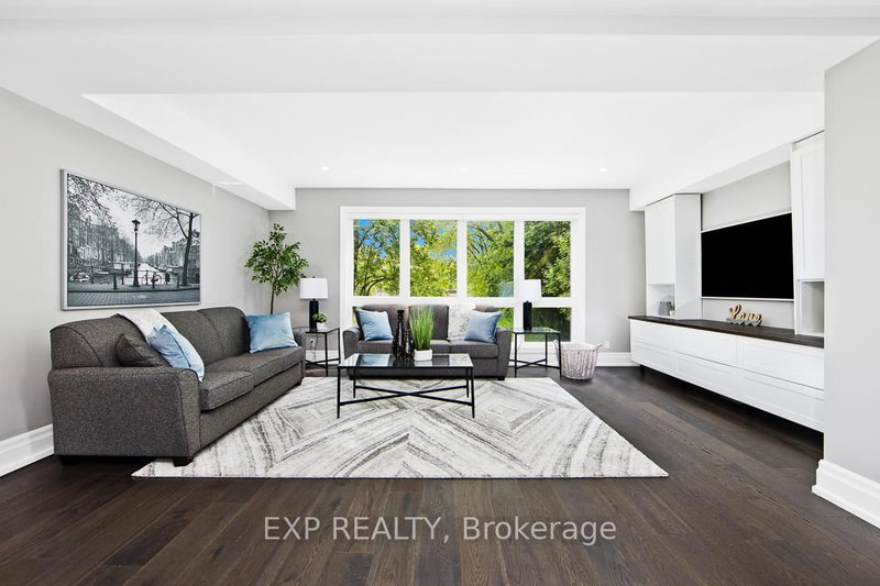 363 Rosebank Rd, Pickering, L1W 2N3 | Image 2