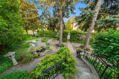 2 Four Oaks Gate, Toronto - East York image-0-3