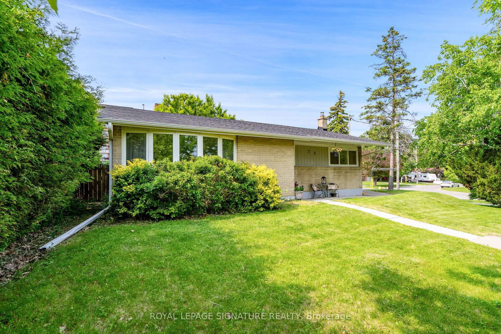Detached House for sale at 75 Samson Crescent, Toronto, Woburn, M1G 1N2 - MLS: E12199966