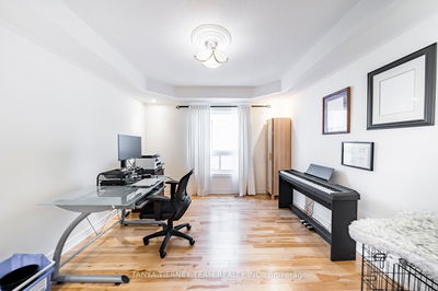 8 Nathan Ave, Whitby - Brooklin image-0-4