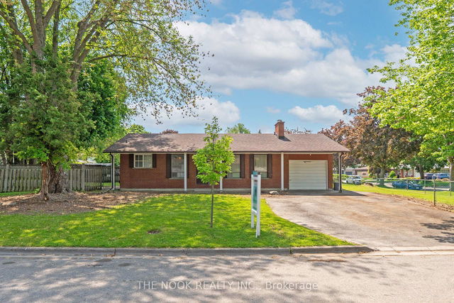 955 Hawthorne Court