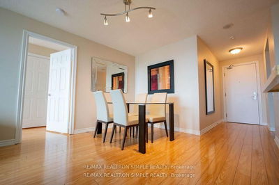 Unit 1312 — 61 Town Centre Crt, Toronto - Bendale image-0-3