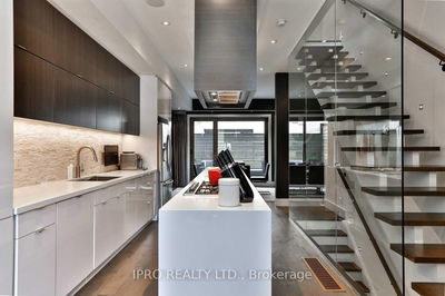 Unit 6 — 837 Broadview Ave, Toronto - Playter Estates-Danforth image-0-3