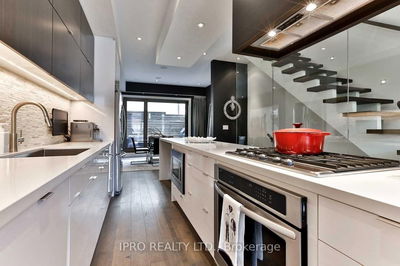 Unit 6 — 837 Broadview Ave, Toronto - Playter Estates-Danforth image-0-4