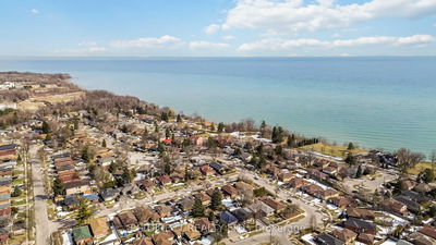 8 Cushendun Rd, Toronto - Guildwood image-0-2