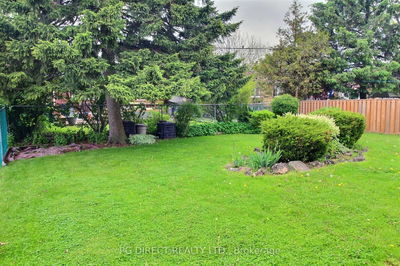 8 Cushendun Rd, Toronto - Guildwood image-0-3