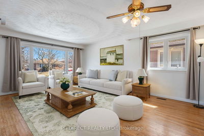 8 Cushendun Rd, Toronto - Guildwood image-0-4