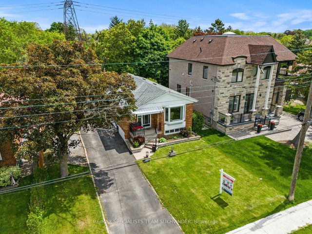 21 White Abbey Park
