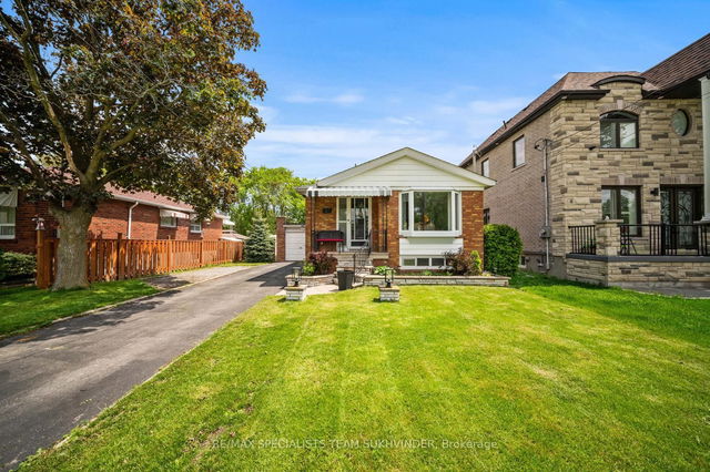 21 White Abbey Park
