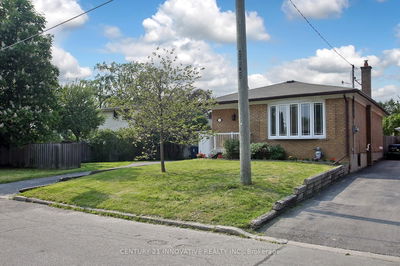 12 Blanche Ave, Toronto - Clairlea-Birchmount image-0-2